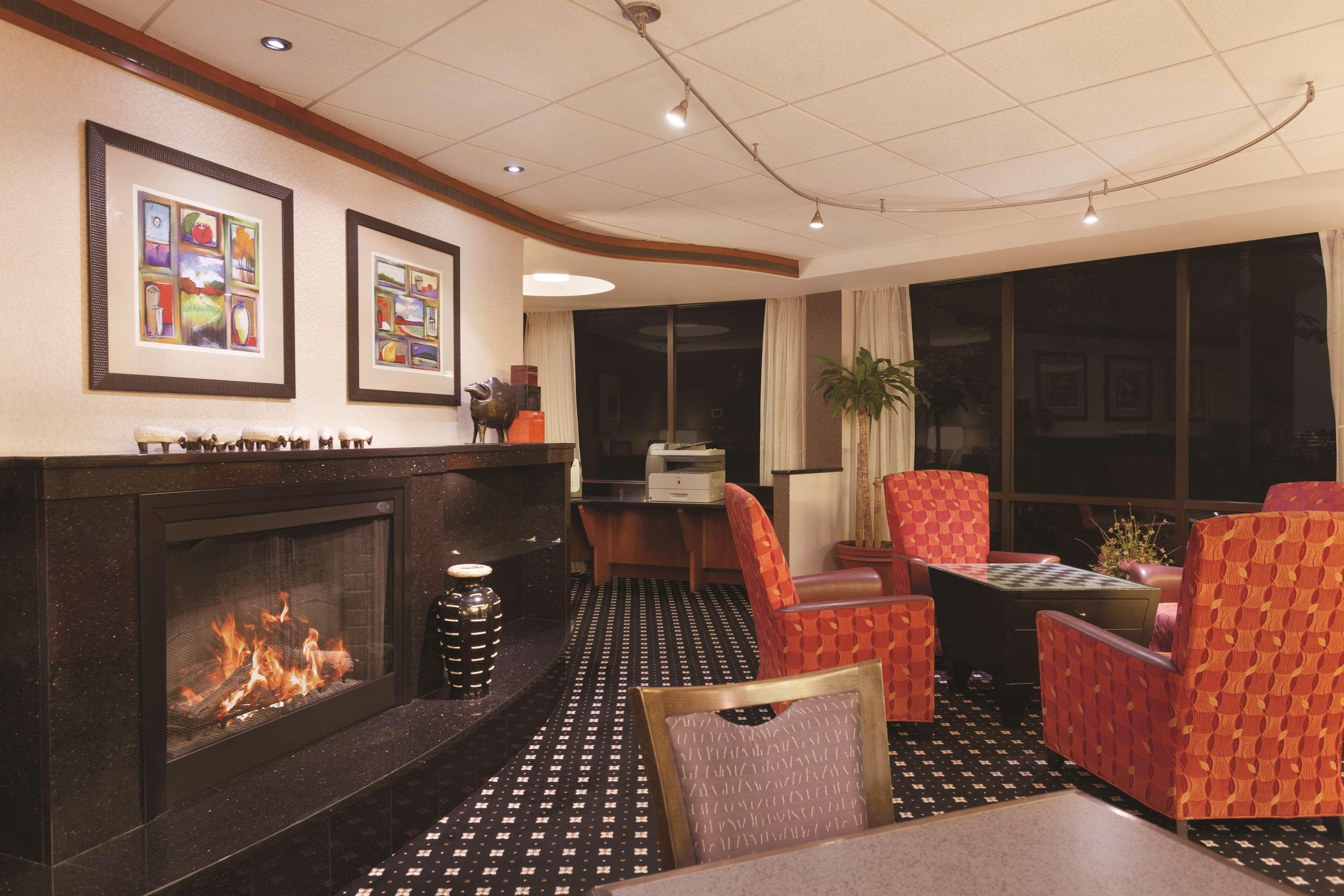 Hampton Inn Lancaster Esterno foto