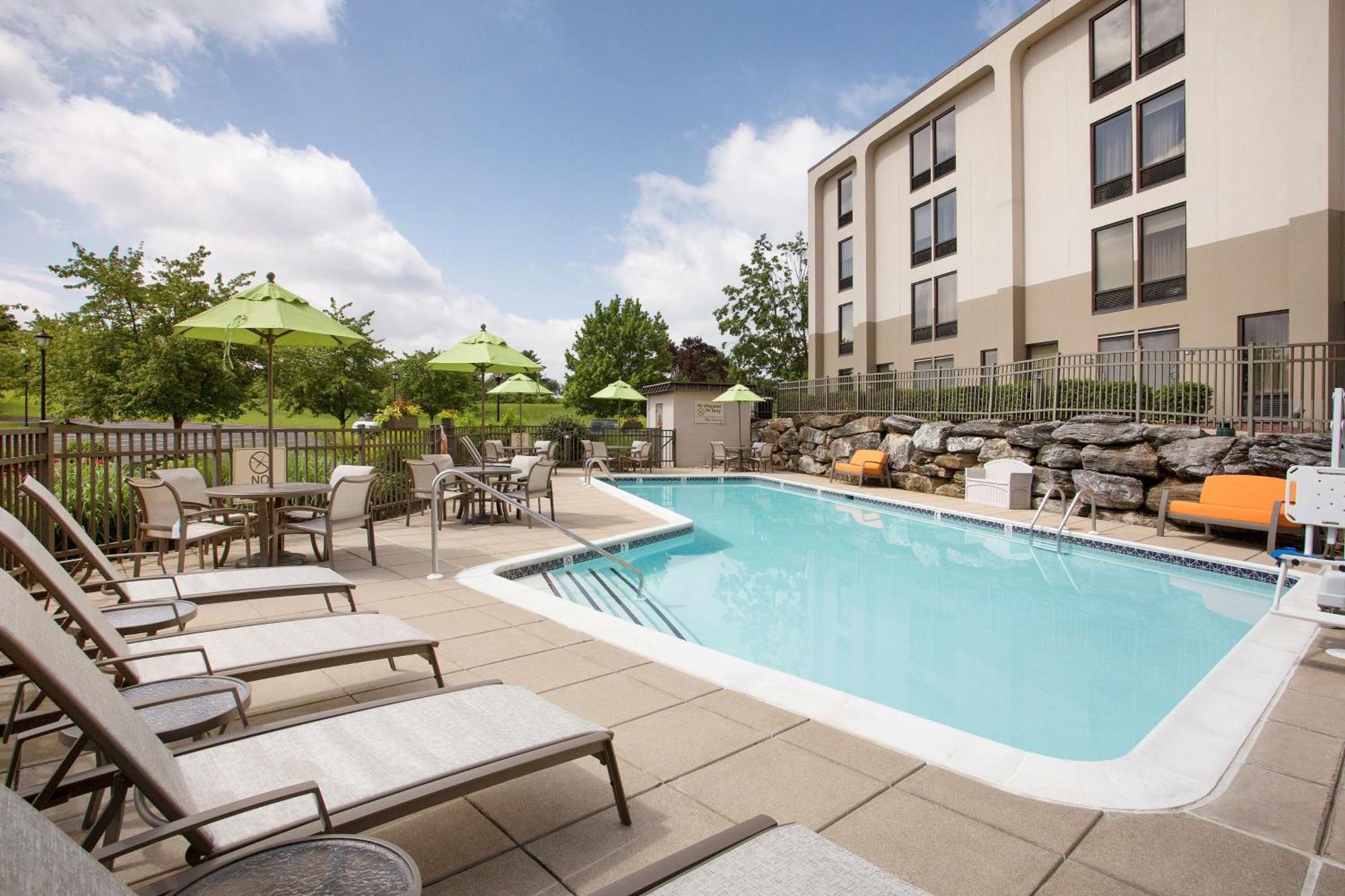 Hampton Inn Lancaster Esterno foto